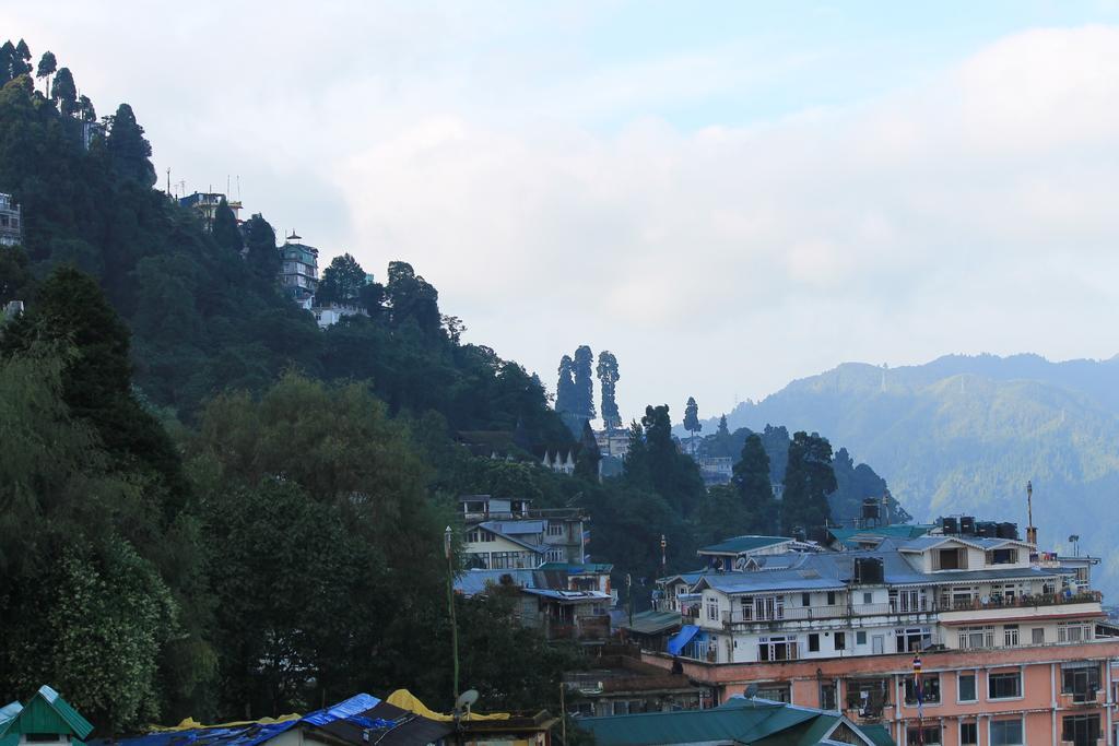 Hotel White Yak Darjeeling  Exteriör bild