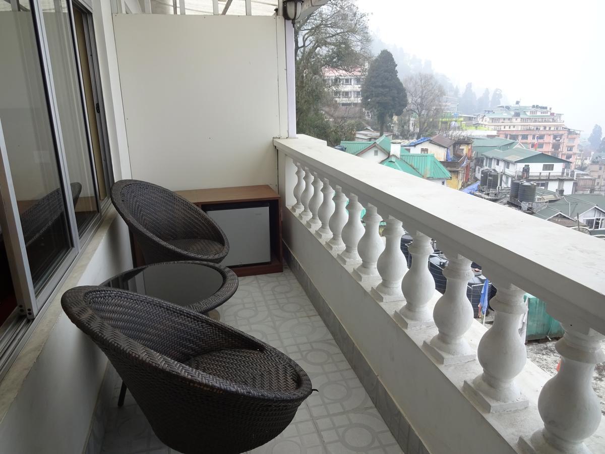 Hotel White Yak Darjeeling  Exteriör bild