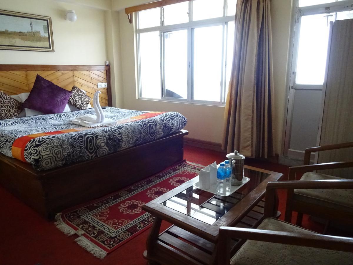 Hotel White Yak Darjeeling  Exteriör bild